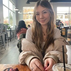 Meet your Posher, Isabella